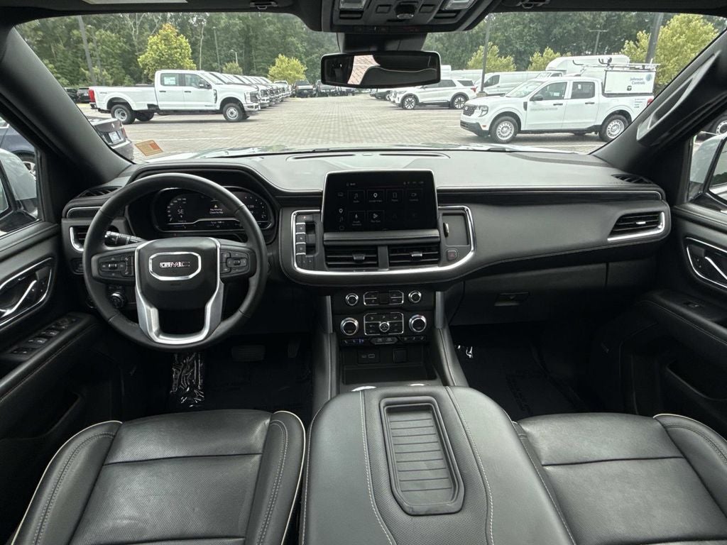 2023 GMC Yukon XL SLT