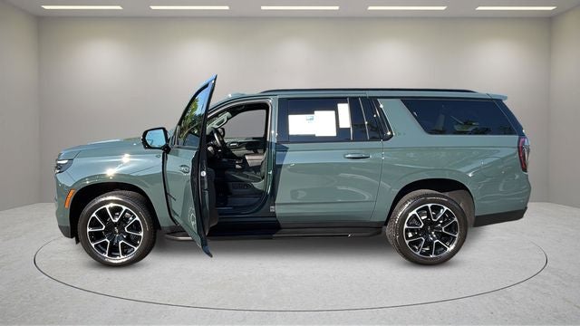 2025 Chevrolet Suburban RST