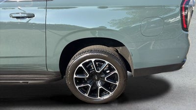 2025 Chevrolet Suburban RST
