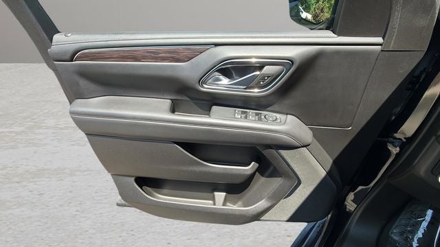 2023 Chevrolet Suburban LS