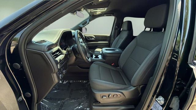 2023 Chevrolet Suburban LS