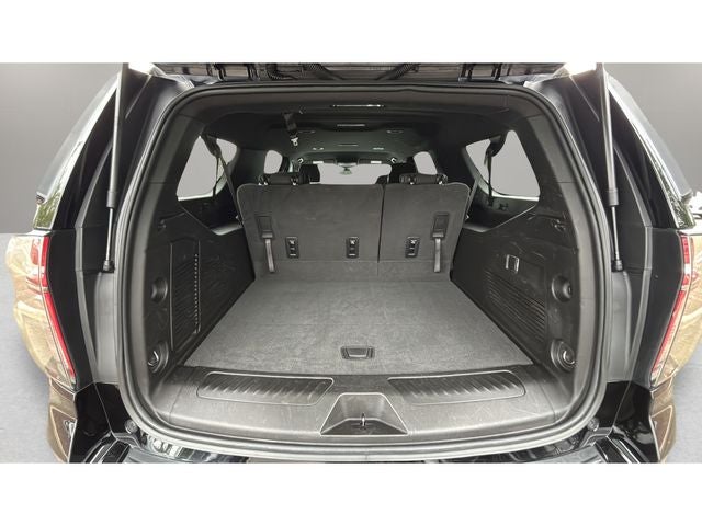 2022 Chevrolet Suburban LS