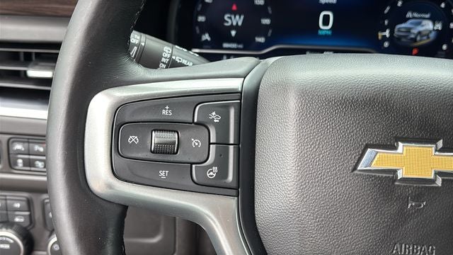 2023 Chevrolet Suburban LT