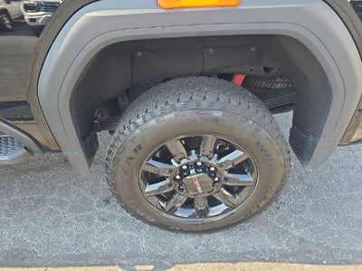 2025 GMC Sierra 2500HD AT4