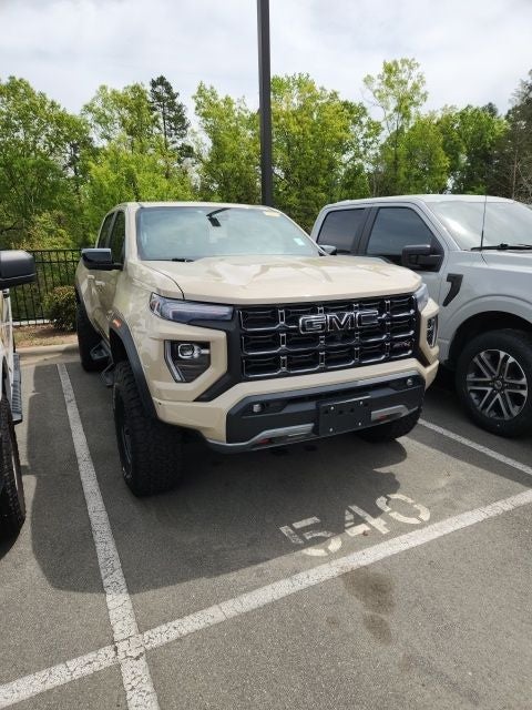 2023 GMC Canyon AT4