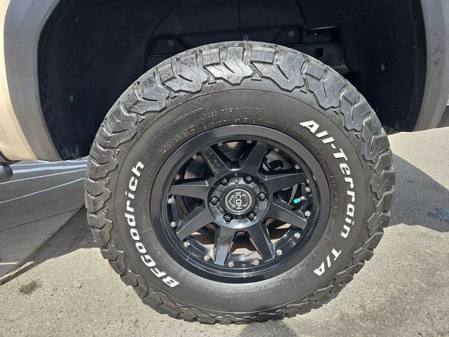 2023 GMC Canyon AT4