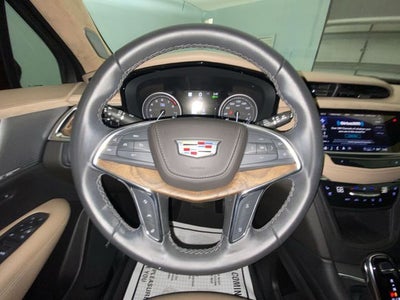 2022 Cadillac XT5 Premium Luxury