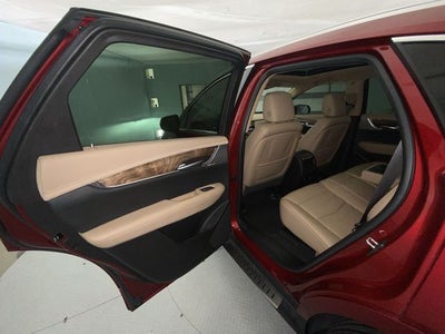 2022 Cadillac XT5 Premium Luxury