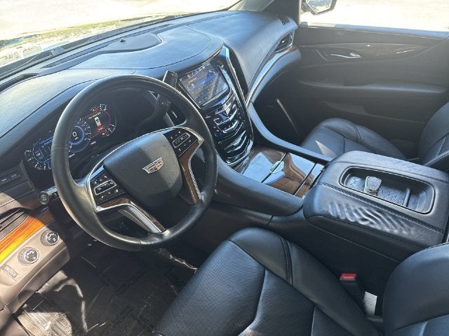 2017 Cadillac Escalade ESV Luxury