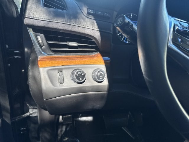 2017 Cadillac Escalade ESV Luxury