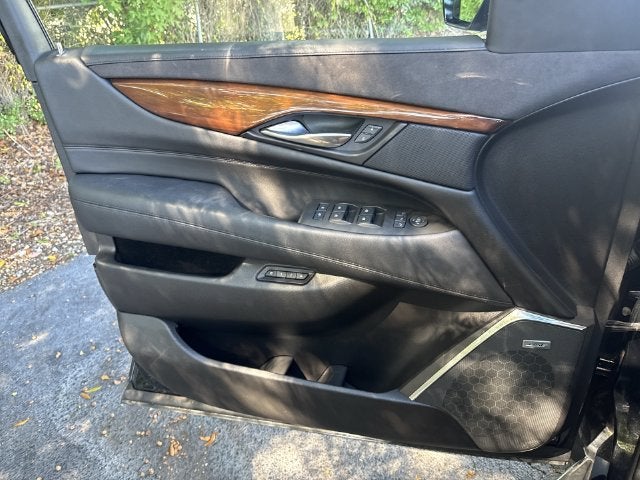 2017 Cadillac Escalade ESV Luxury