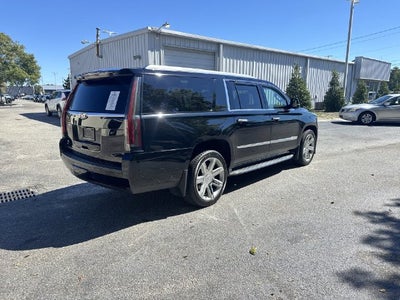 2017 Cadillac Escalade ESV Luxury