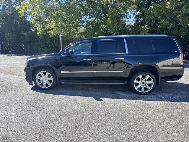 2017 Cadillac Escalade ESV Luxury