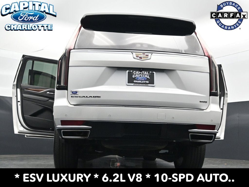 2022 Cadillac Escalade ESV Luxury