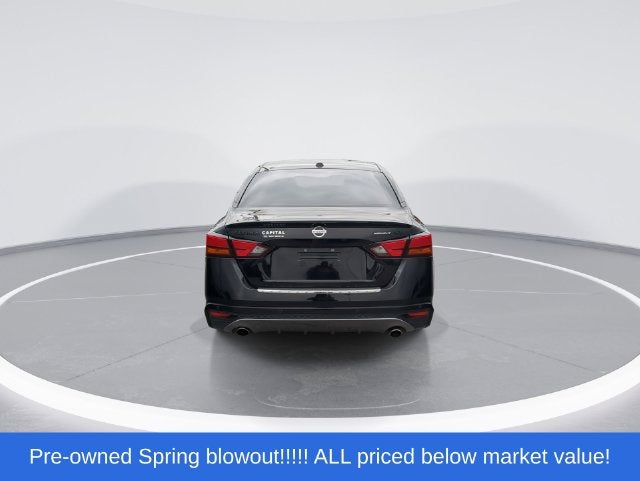2022 Nissan Altima 2.5 SR