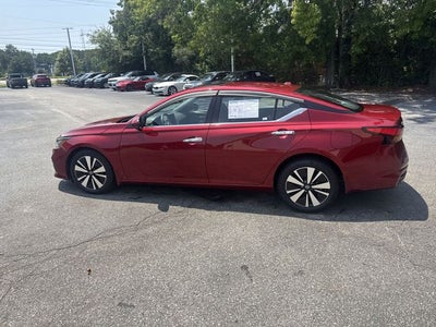 2020 Nissan Altima 2.5 SV