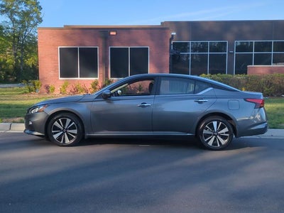 2021 Nissan Altima 2.5 SV