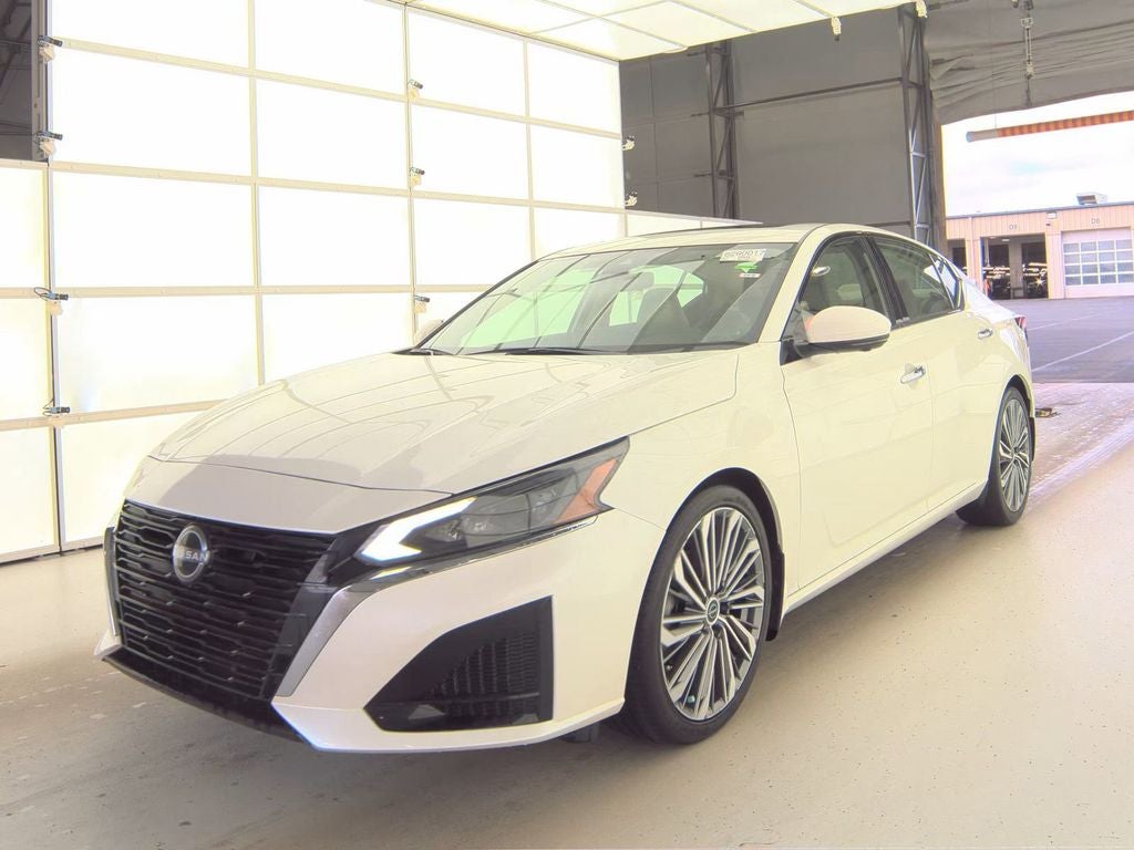2023 Nissan Altima 2.5 SL