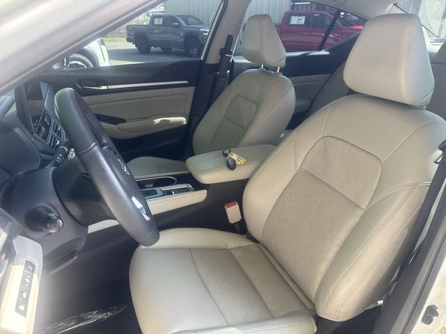 2025 Nissan Altima 2.5 SL