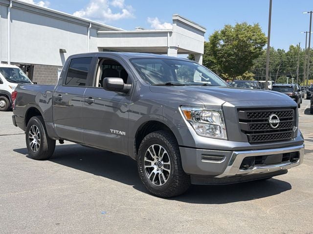 2024 Nissan Titan SV