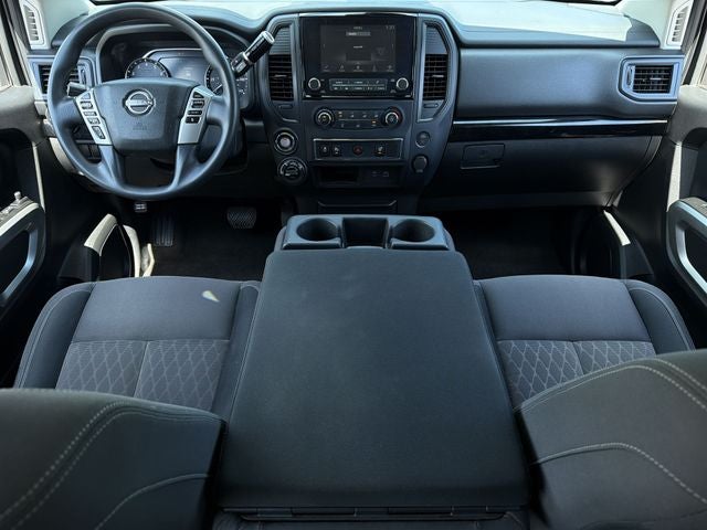 2024 Nissan Titan SV
