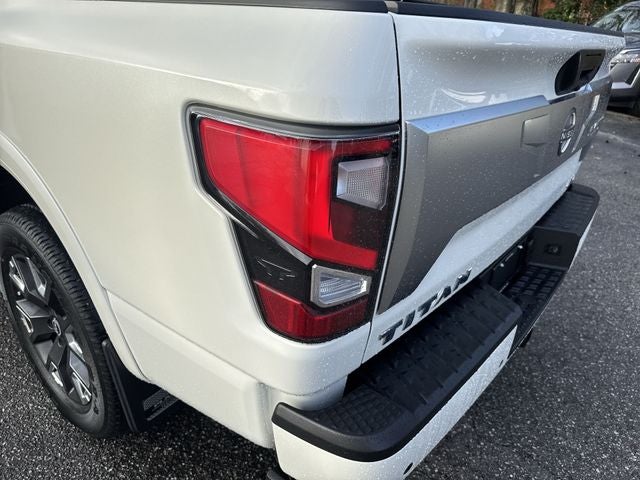 2023 Nissan Titan Platinum Reserve