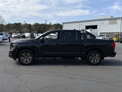 2024 Nissan Titan SV