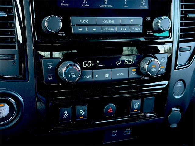 2024 Nissan Titan SV