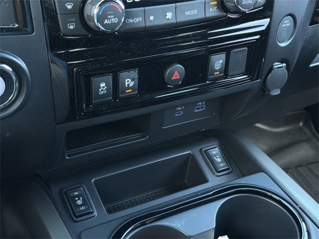 2024 Nissan Titan SV