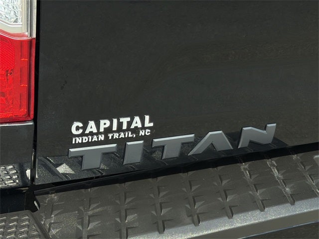 2024 Nissan Titan SV