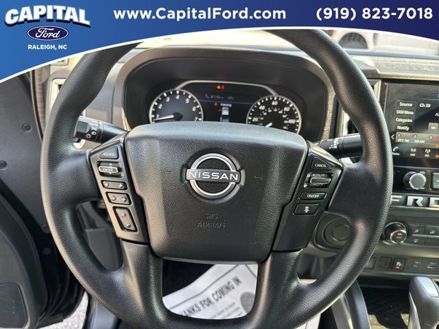 2025 Nissan Frontier SV