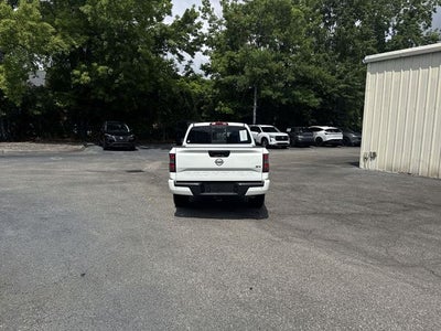 2022 Nissan Frontier SV