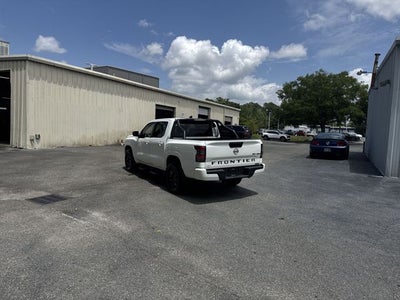 2023 Nissan Frontier SV