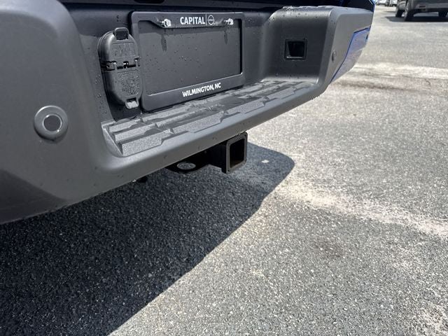 2025 Nissan Frontier SL