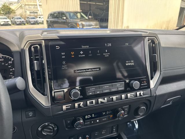 2025 Nissan Frontier SL