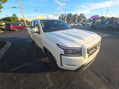2022 Nissan Frontier SV