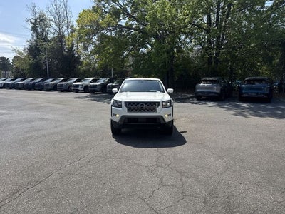 2022 Nissan Frontier SV