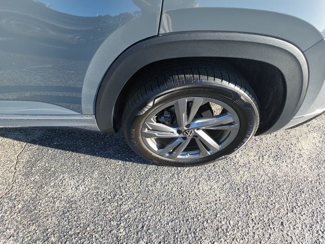 2024 Volkswagen Atlas Cross Sport 2.0T SEL R-Line
