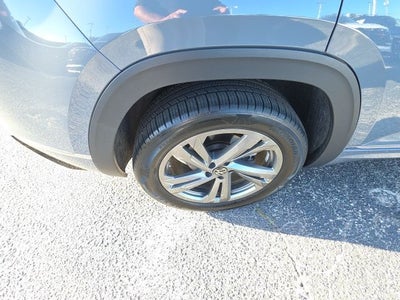 2024 Volkswagen Atlas Cross Sport 2.0T SEL R-Line