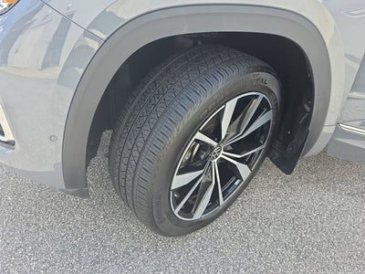 2025 Volkswagen Atlas Cross Sport 2.0T SEL Premium R-Line