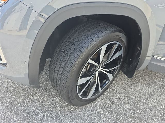 2025 Volkswagen Atlas Cross Sport 2.0T SEL Premium R-Line