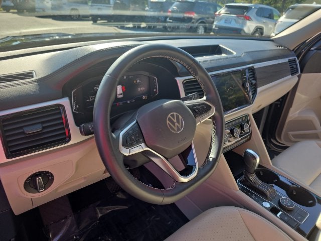 2022 Volkswagen Atlas 3.6L V6 SE w/Technology