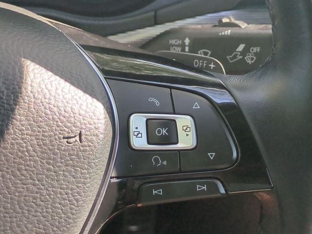 2020 Volkswagen Passat 2.0T R-Line
