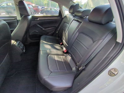 2020 Volkswagen Passat 2.0T R-Line