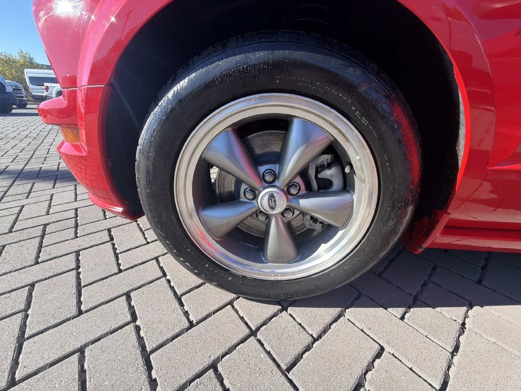 2006 Ford Mustang GT Deluxe