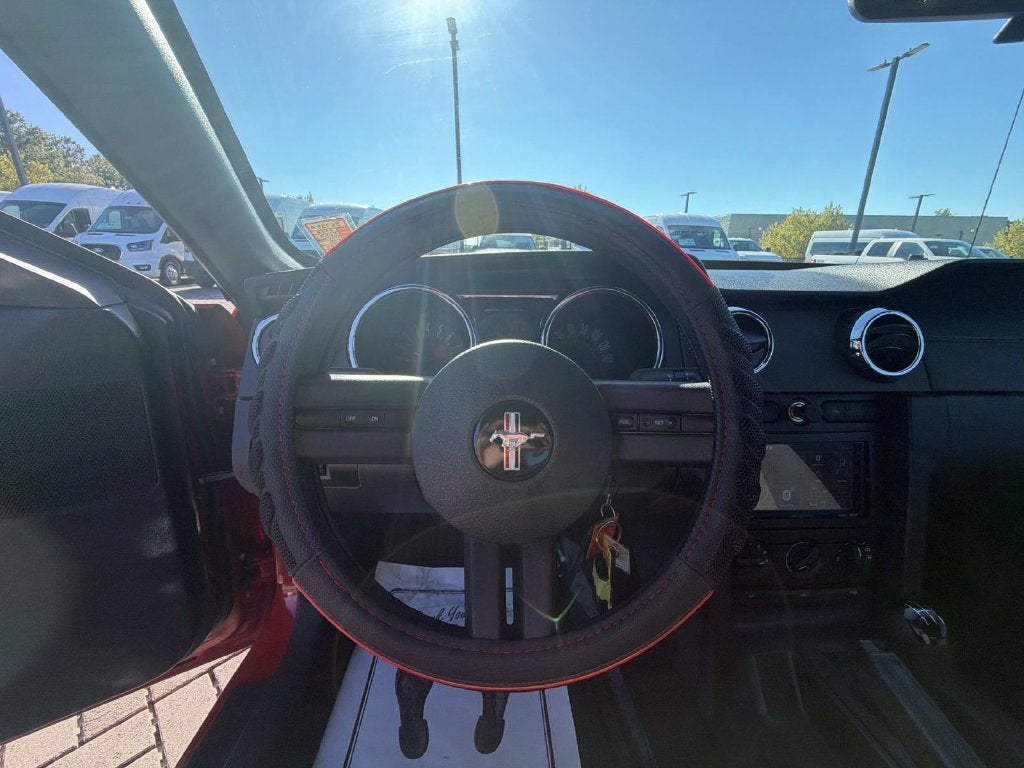 2006 Ford Mustang GT Deluxe