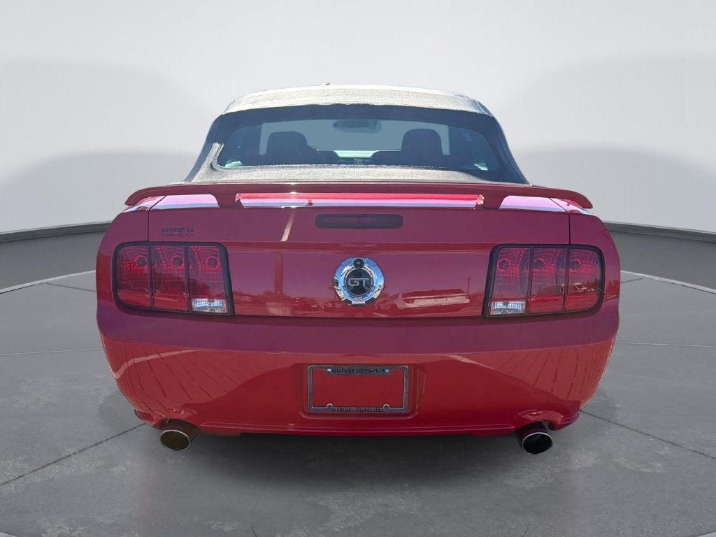 2006 Ford Mustang GT Deluxe