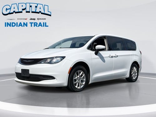 2021 Chrysler Voyager L