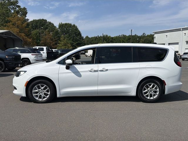 2021 Chrysler Voyager L