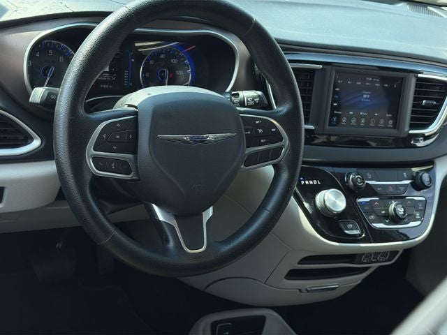 2021 Chrysler Voyager L